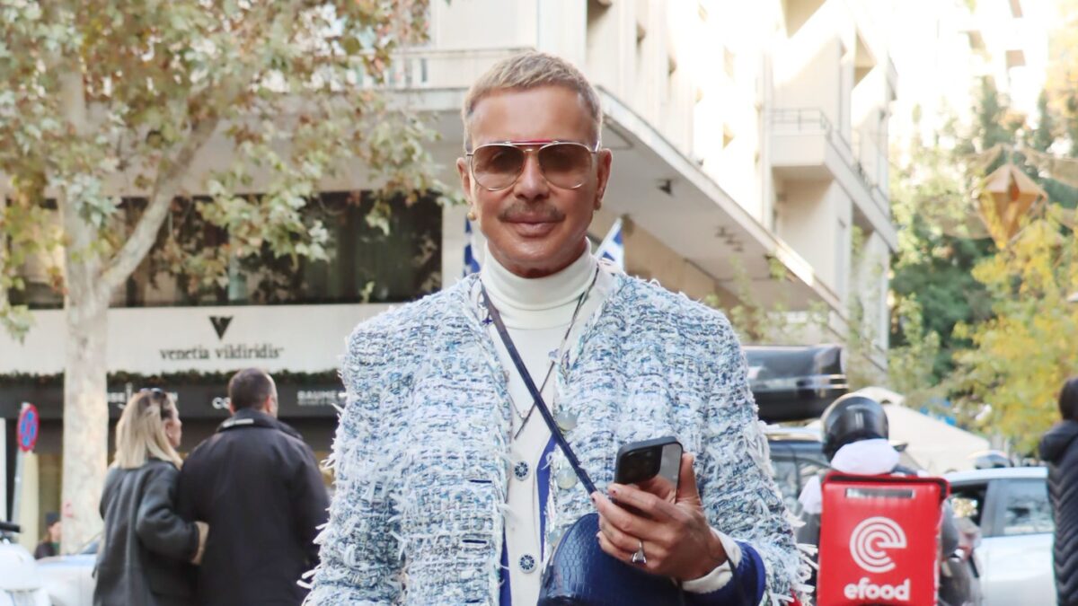 Ο Λάκης Γαβαλάς