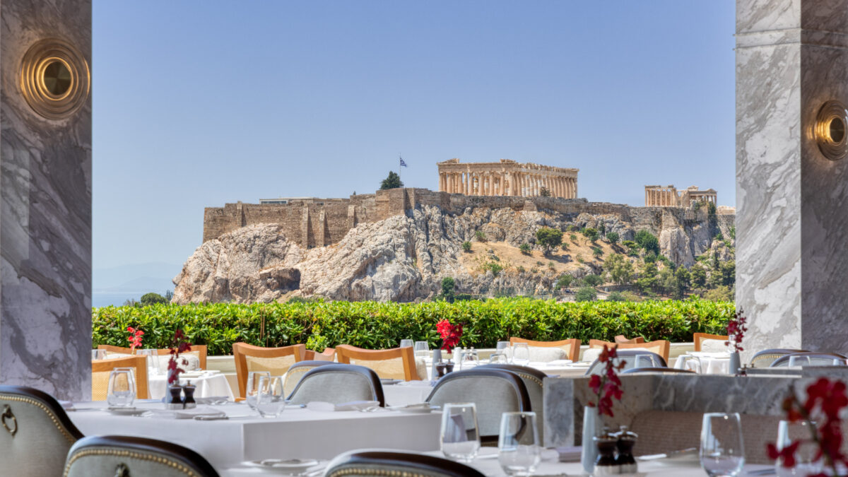 Πάσχα στην Αθήνα: Γιορτινά μενού και πασχαλινές προτάσεις στο Ξενοδοχείο Μεγάλη Βρεταννία