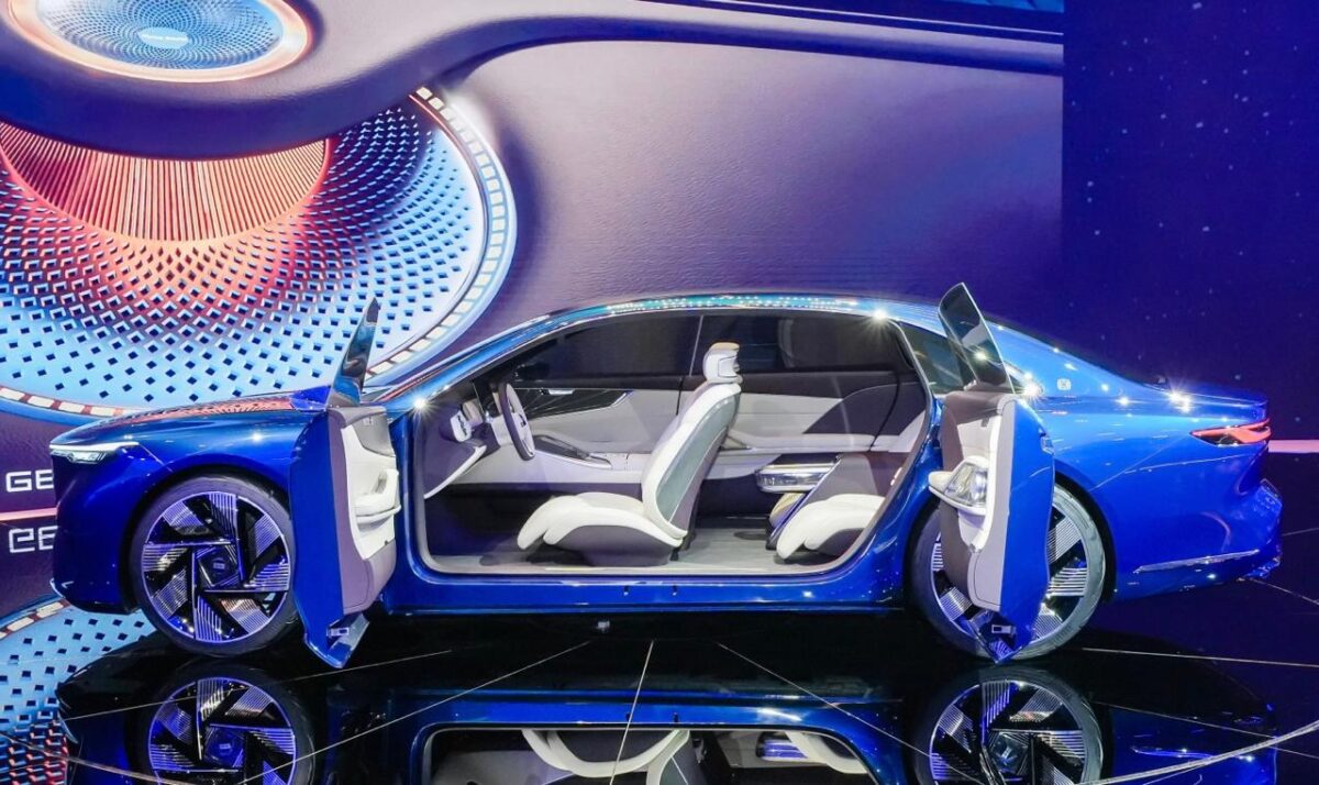 Πλήρη φόρτιση ή επιπλέον 500 χλμ. σε μόλις 5 λεπτά της ώρας από τη Geely