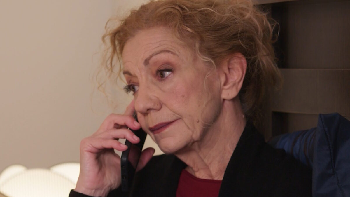 Γη της ελιάς – επόμενα επεισόδια: Η  Αλεξάνδρα υποψιάζεται ότι κάποιος δολοφόνησε τον Ορέστη