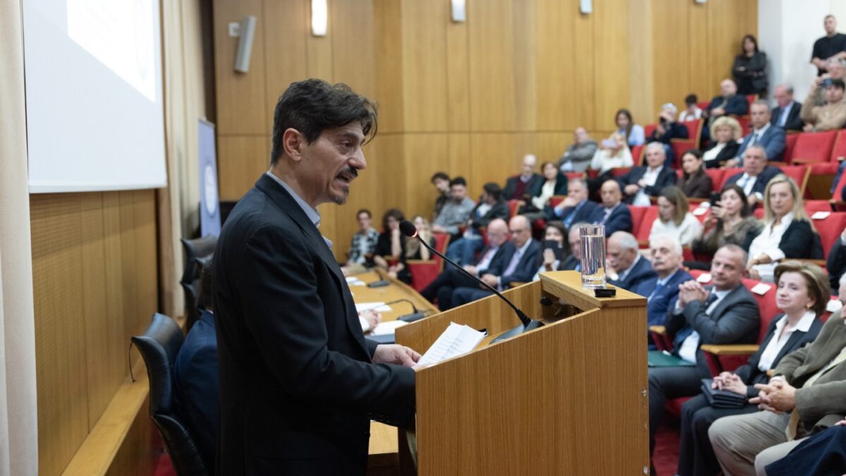 Ο Δημήτρης Γιαννακόπουλος