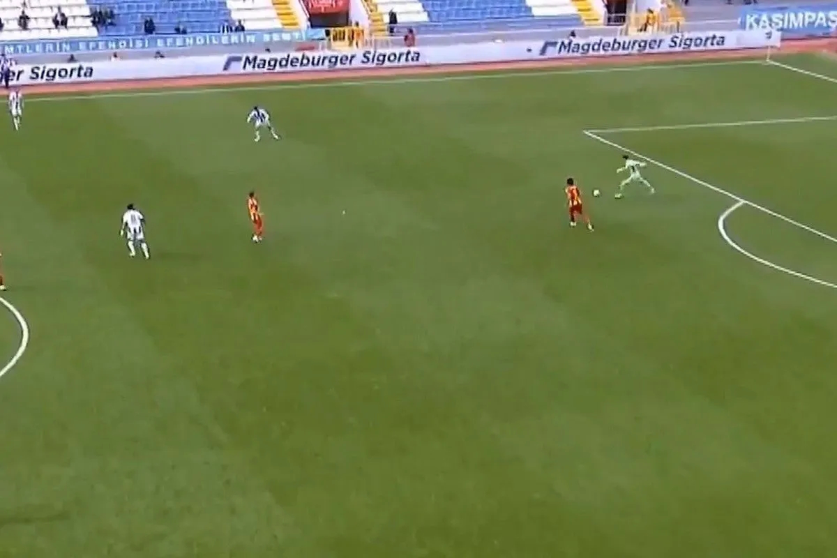 Ο τερματοφύλακας Ανδρέας Γιαννιώτης πέτυχε το γκολ της χρονιάς με εκτέλεση από τη δική του περιοχή