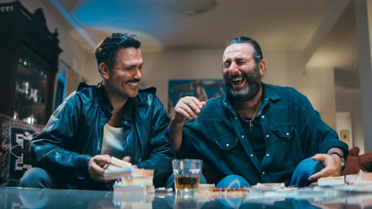 Γιατί ρε πατέρα – επόμενο επεισόδιο: Ο Μιχαήλος προτείνει να κρυφτούν όλοι μαζί για να γλιτώσουν την σύλληψη