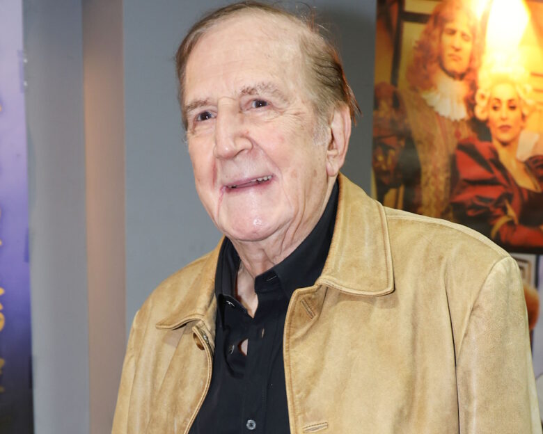 Γιώργος Κωνσταντίνου