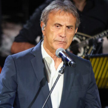 Γιώργος Νταλάρας