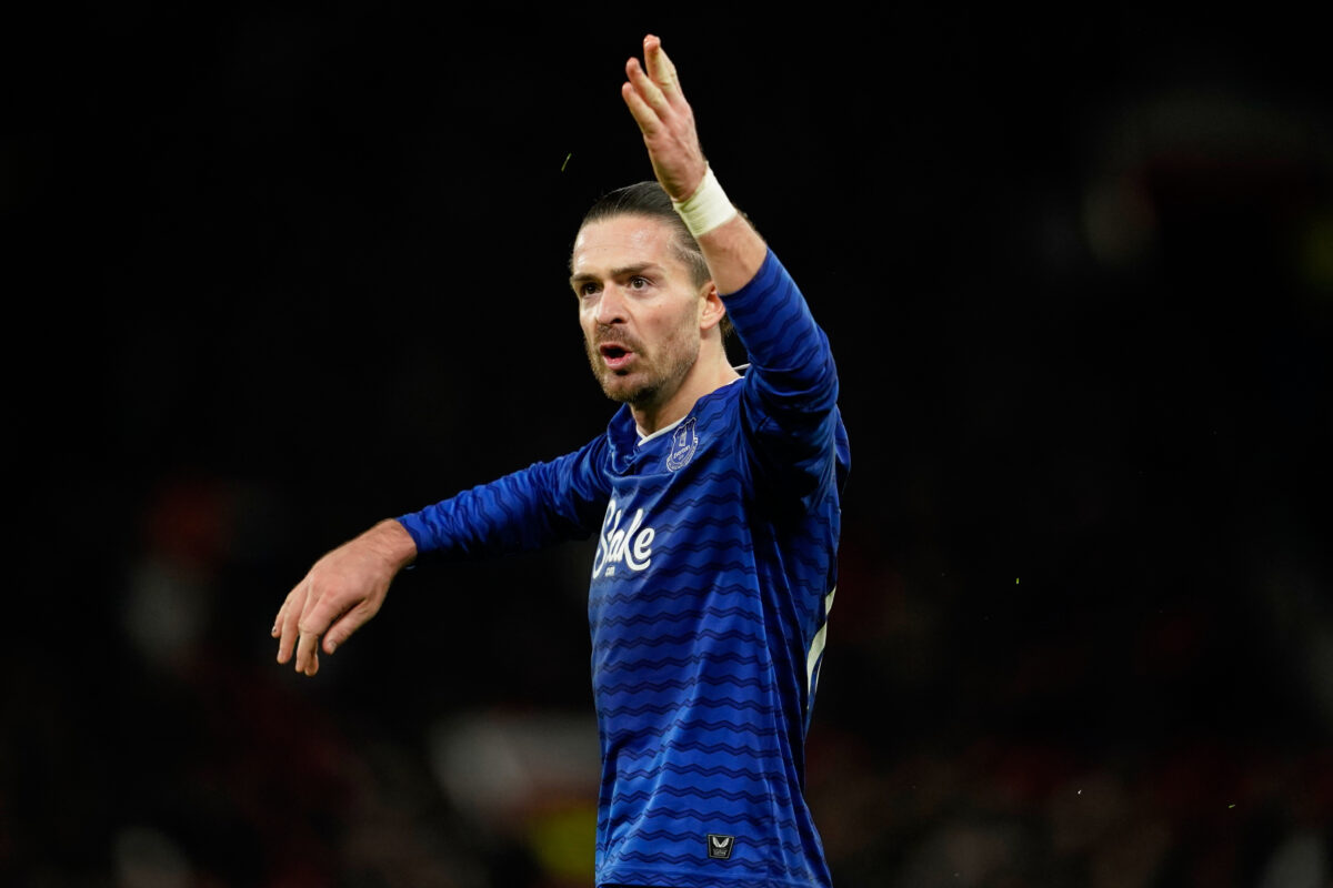 Σε τραγική κατάσταση ο Γκρίλις σε μαγαζί του Μάντσεστερ: Μέθυσε και αποκοιμήθηκε στην καρέκλα του