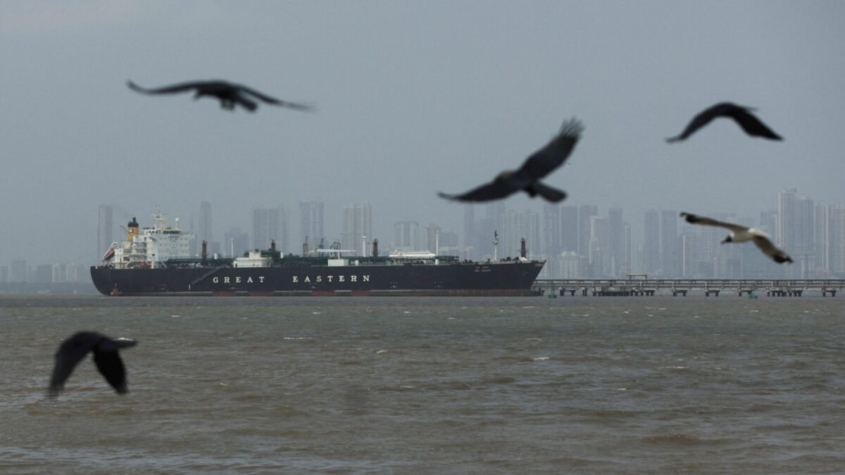 Τα Στενά του Ορμούζ