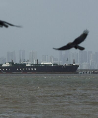 Τα Στενά του Ορμούζ