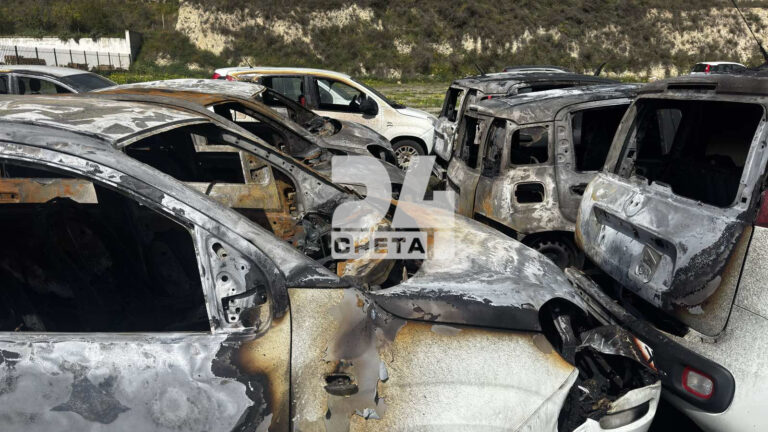 Τα καμένα αυτοκίνητα