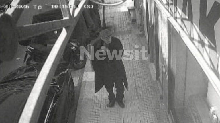 Προφυλακίστηκε ο 89χρονος για τις επιθέσεις σε ΕΦΚΑ και Πρωτοδικείο – Δήλωσε ότι θέλει να αποζημιώσει με 2.000 ευρώ τον κάθε τραυματία