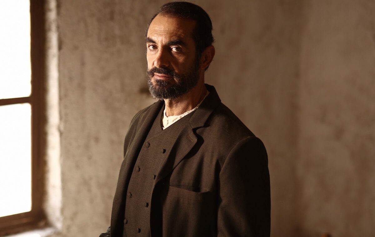 Από ήλιο σε ήλιο - επόμενα επεισόδια: Ο Δρακούλης κινεί τα νήματα, στήνοντας ίντριγκες και επικίνδυνα σχέδια