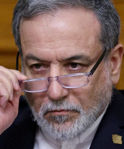 Ο Ιρανός ΥΠΕΞ, Αμπάς Αραγτσί