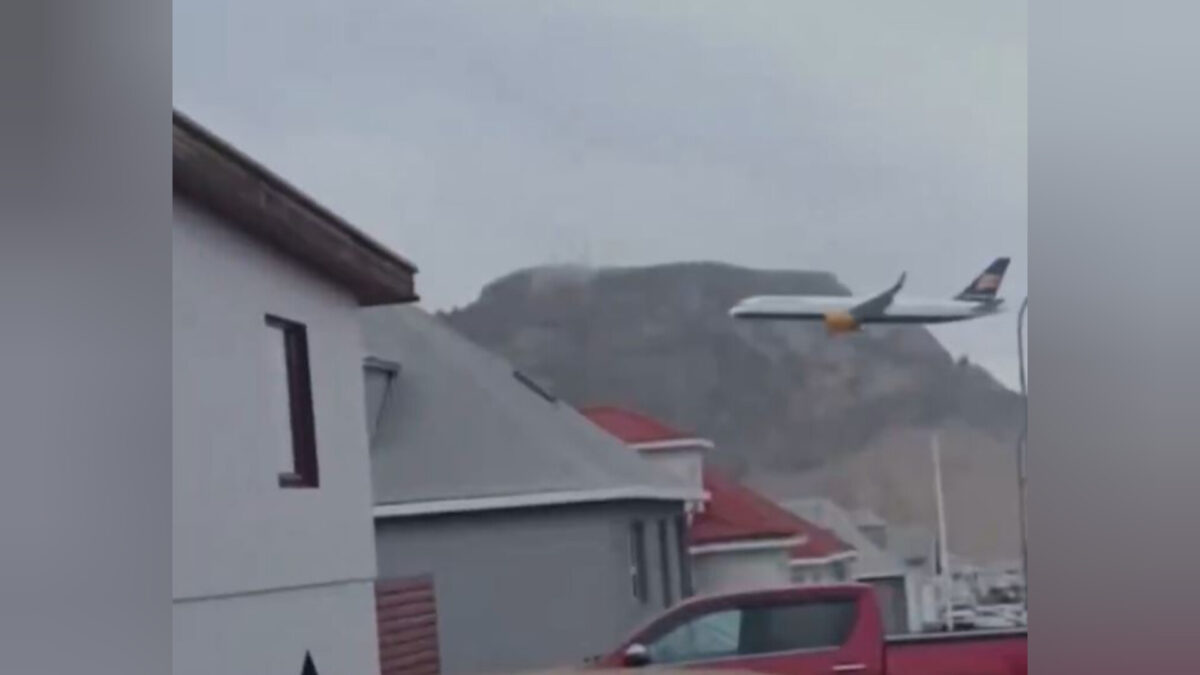 Η χαμηλή πτήση στην Ισλανδία