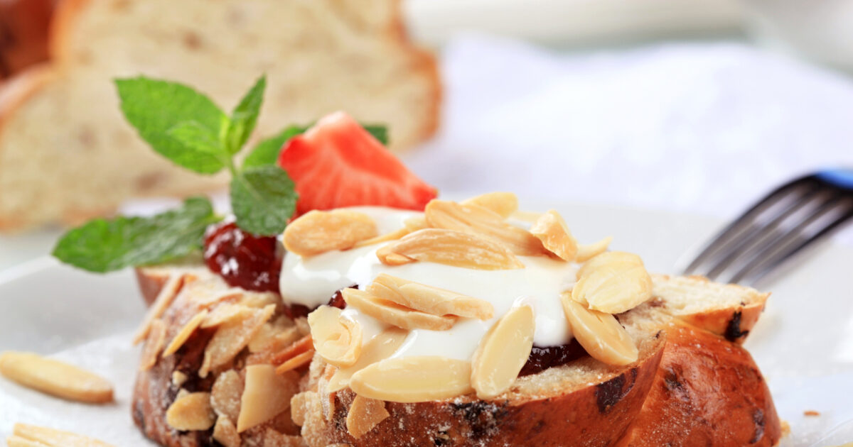 Συνταγή για τέλειο πρωινό με τσουρέκι σε 5′