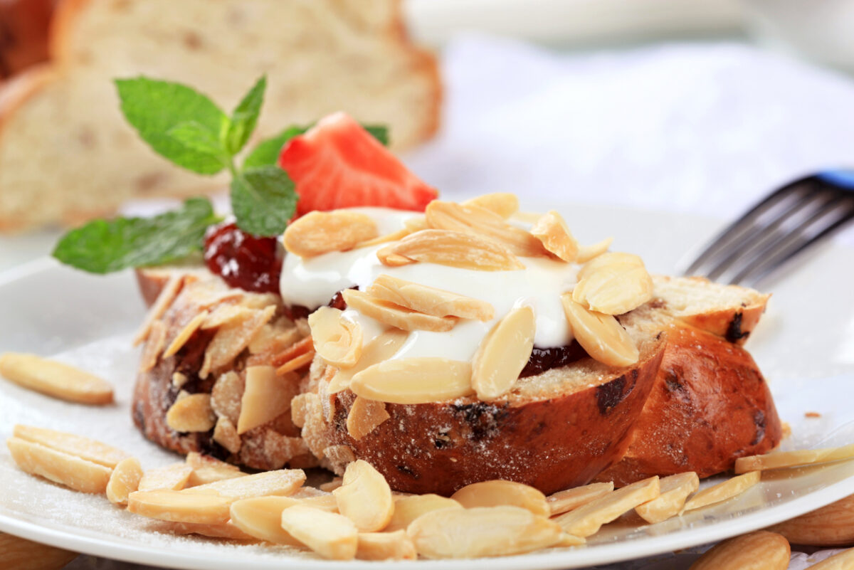 Συνταγή για τέλειο πρωινό με τσουρέκι σε 5′