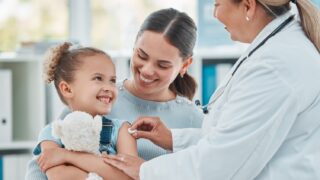 Προσωπικός Παιδίατρος: Μικρή απήχηση από γονείς και γιατρούς – Η μεγάλη «χαμένη» ευκαιρία για τη θωράκιση των παιδιών