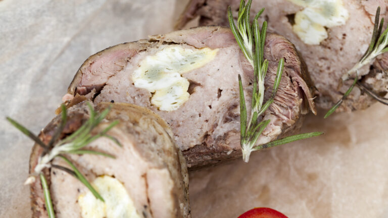 Αρνάκι γεμιστό