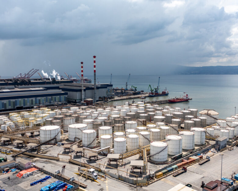 Oil and gas refinery storage tank and Detail of equipment oil pipeline steel with valve for industrail petroleum