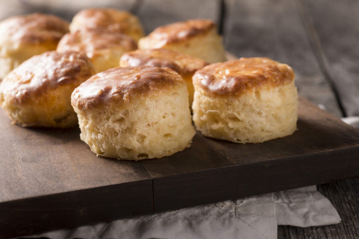 Συνταγή για vegan ψωμάκια πρωινού με 2 υλικά