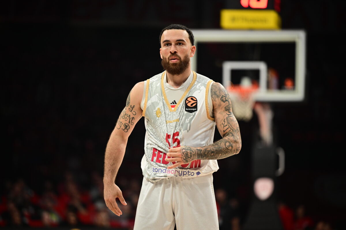 Ολυμπιακός - Μονακό: Αποδοκιμασίες για τον Μάικ Τζέιμς στο ΣΕΦ