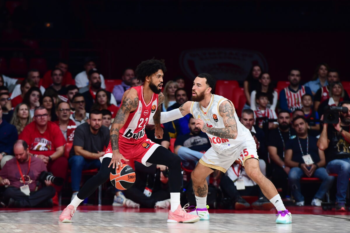 Ο Τζέιμς με τον Ντόρσεϊ