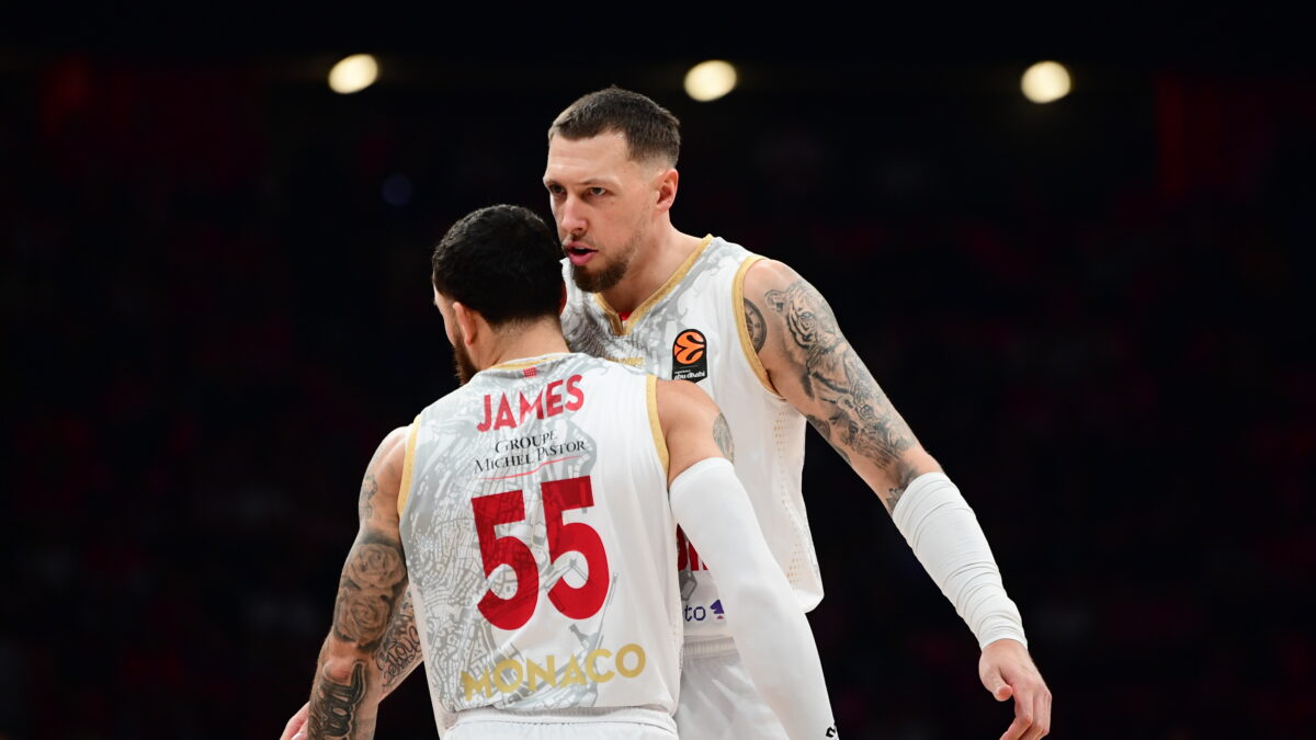 Τζέιμς και Τάις