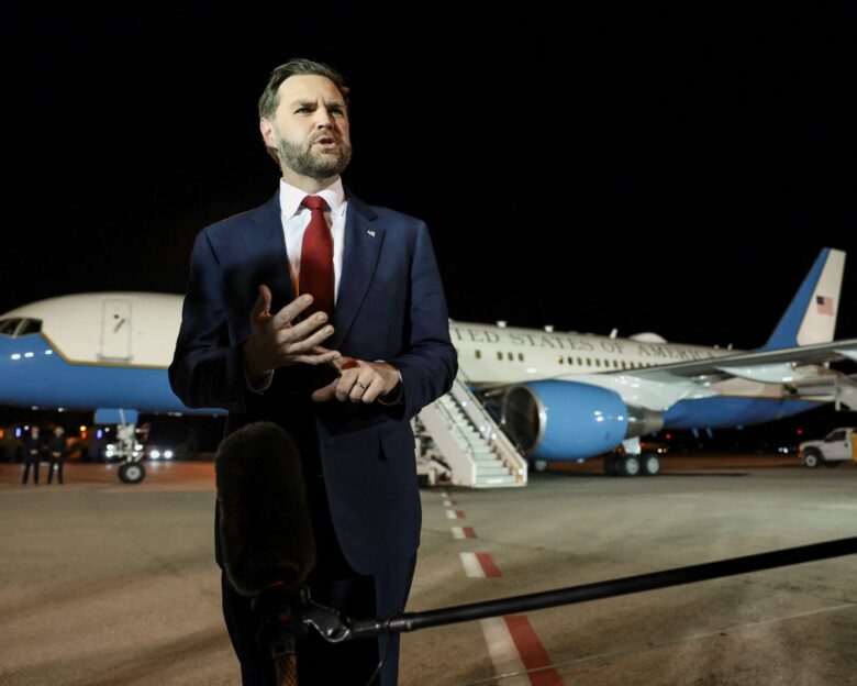 Ο αντιπρόεδρος των ΗΠΑ Τζέι Ντι Βανς, επικεφαλής των διαπραγματεύσεων ΗΠΑ-Ιράν στο Πακιστάν