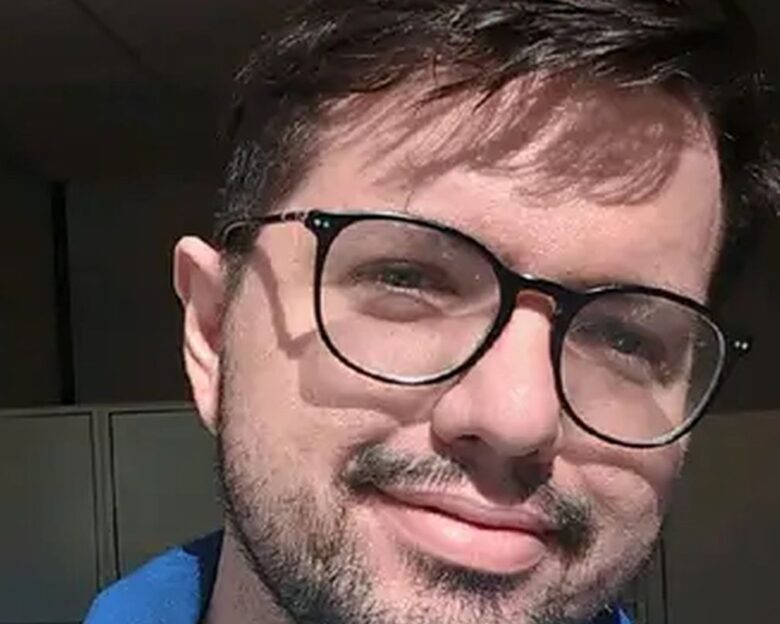 Ο 29χρονος Τζόσουα ΛεΜπλανκ απανθρακώθηκε στο Tesla του