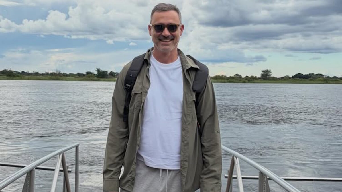 Γιώργος Καπουτζίδης