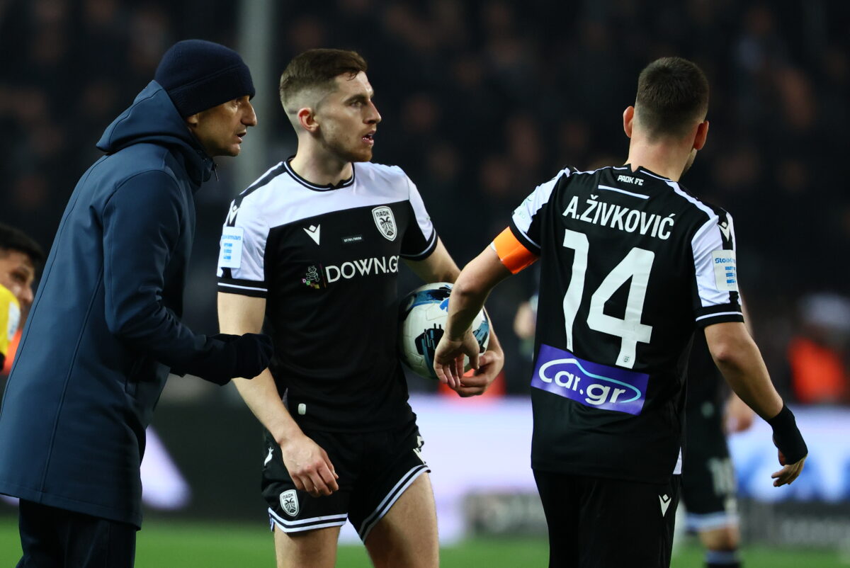 Ο Κένι με τον Ζίβκοβιτς και τον Λουτσέσκου