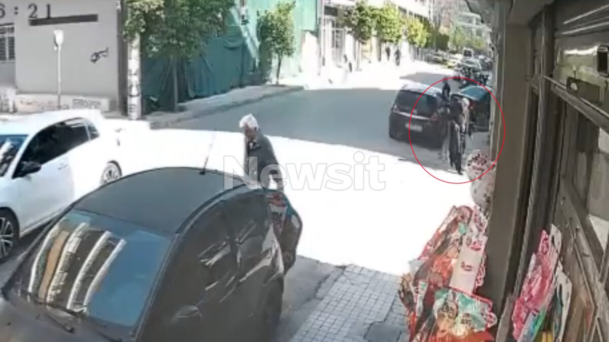 O 89χρονος φεύγοντας από τον Κεραμεικό