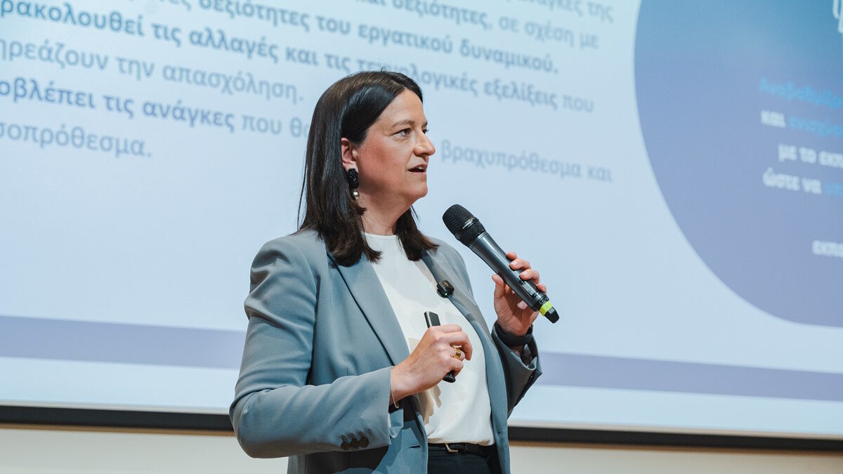 Η Υπουργός Εργασίας και Κοινωνικής Ασφάλισης, Νίκη Κεραμέως