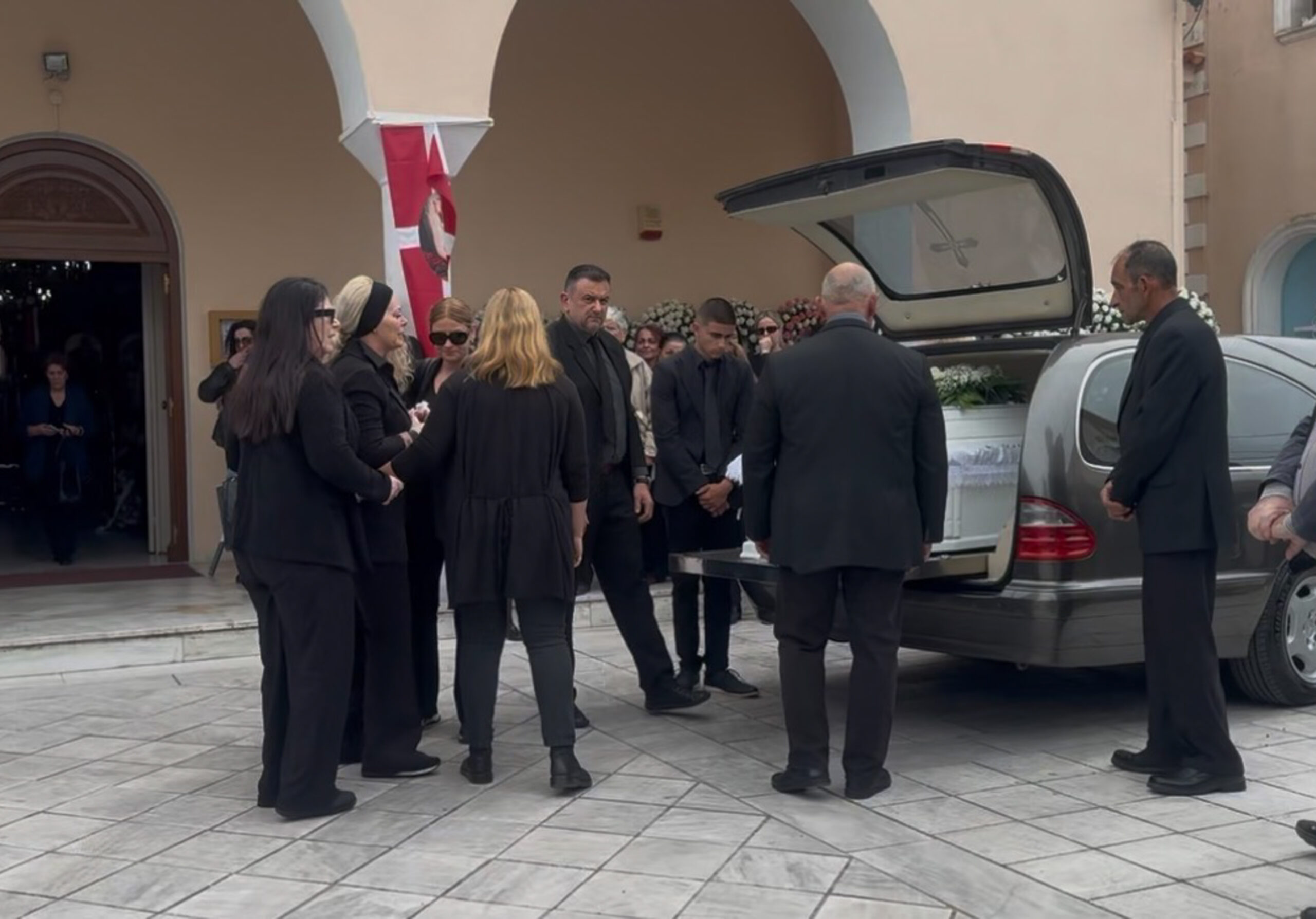 Η κηδεία της Μυρτούς στο Αργοστόλι
