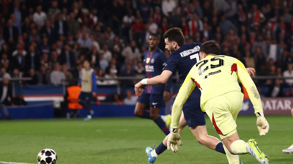 Ο Κβαρατσκέλια στο γκολ της Παρί