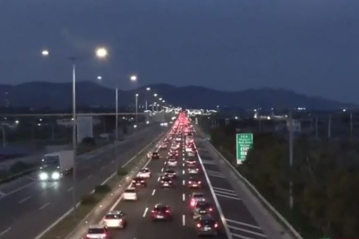 Κίνηση στους δρόμους κατά την επιστροφή των εκδρομέων