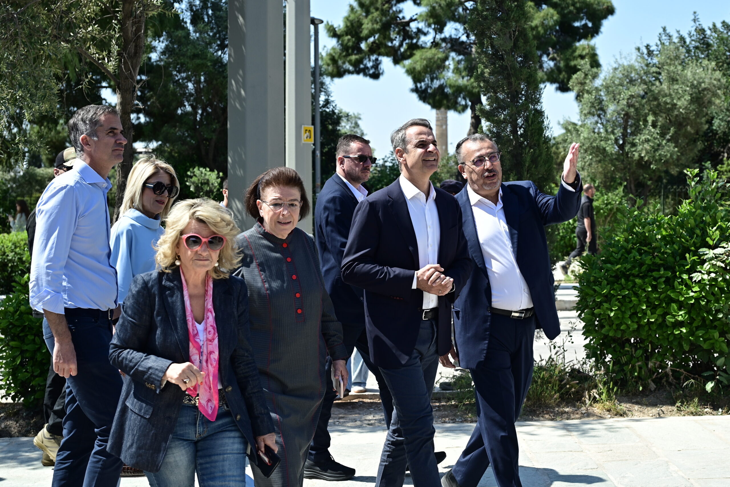 Κυριάκος Μητσοτάκης, Βασιλίσσης Όλγας 