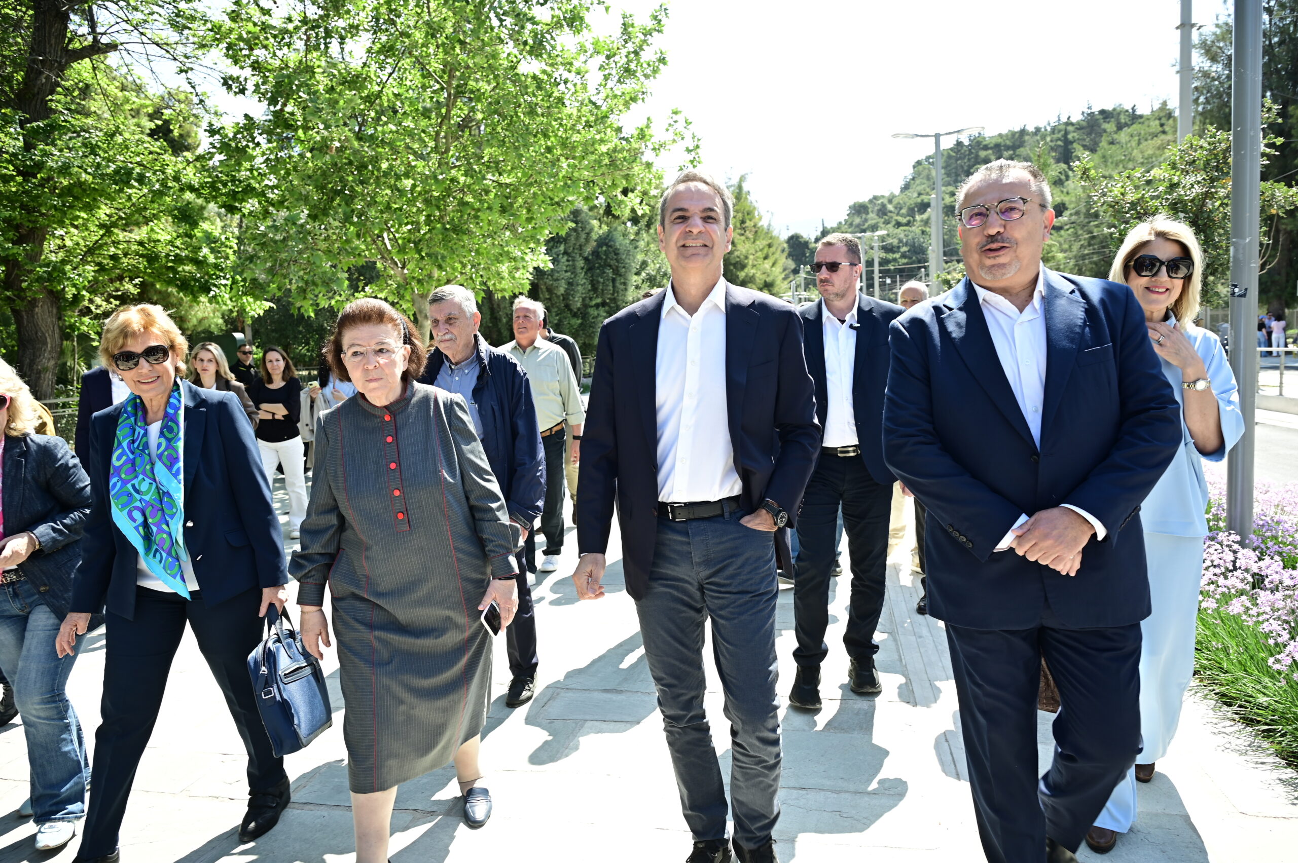 Κυριάκος Μητσοτάκης, Βασιλίσσης Όλγας 