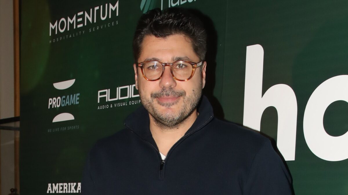 Ο Λάμπρος Κωνσταντάρας