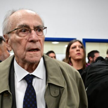 O Νίκος Κωνσταντόπουλος