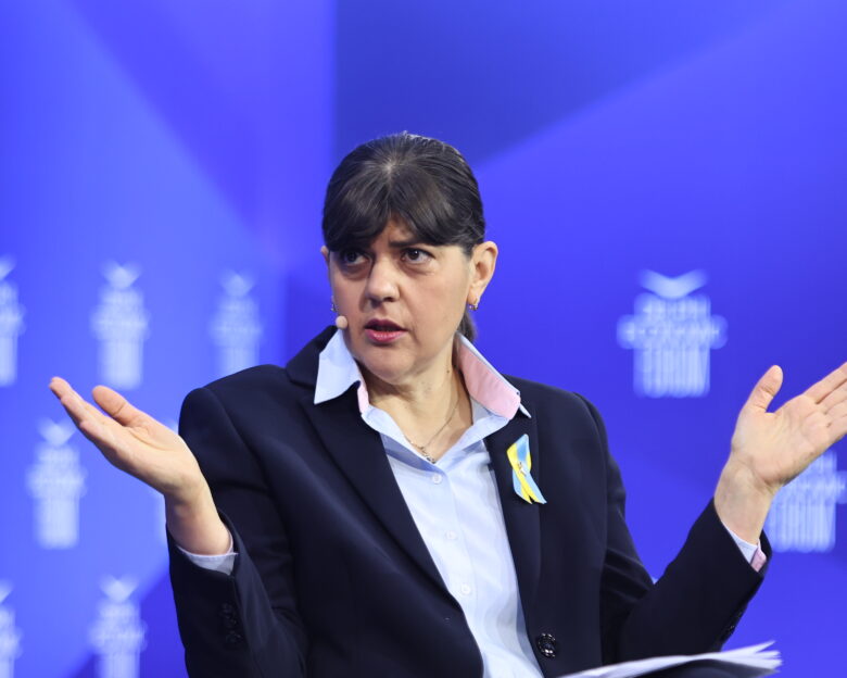 Η Λάουρα Κοβέσι