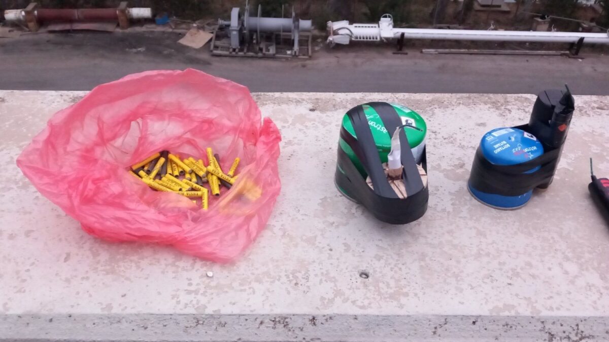 Πειραιάς: Πέταξαν κροτίδες σε εν κινήσει λεωφορείο – Συνελήφθη 15χρονος από αστυνομικούς της «Αριάδνης»