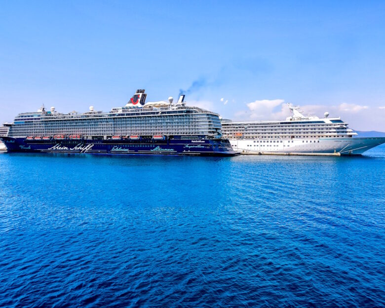 Κρουαζιερόπλοια στο λιμάνι της Κέρκυρας