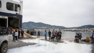 Κτηνοτρόφοι στο λιμάνι της Μυτιλήνης