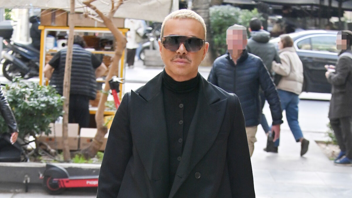 Λάκης Γαβαλάς