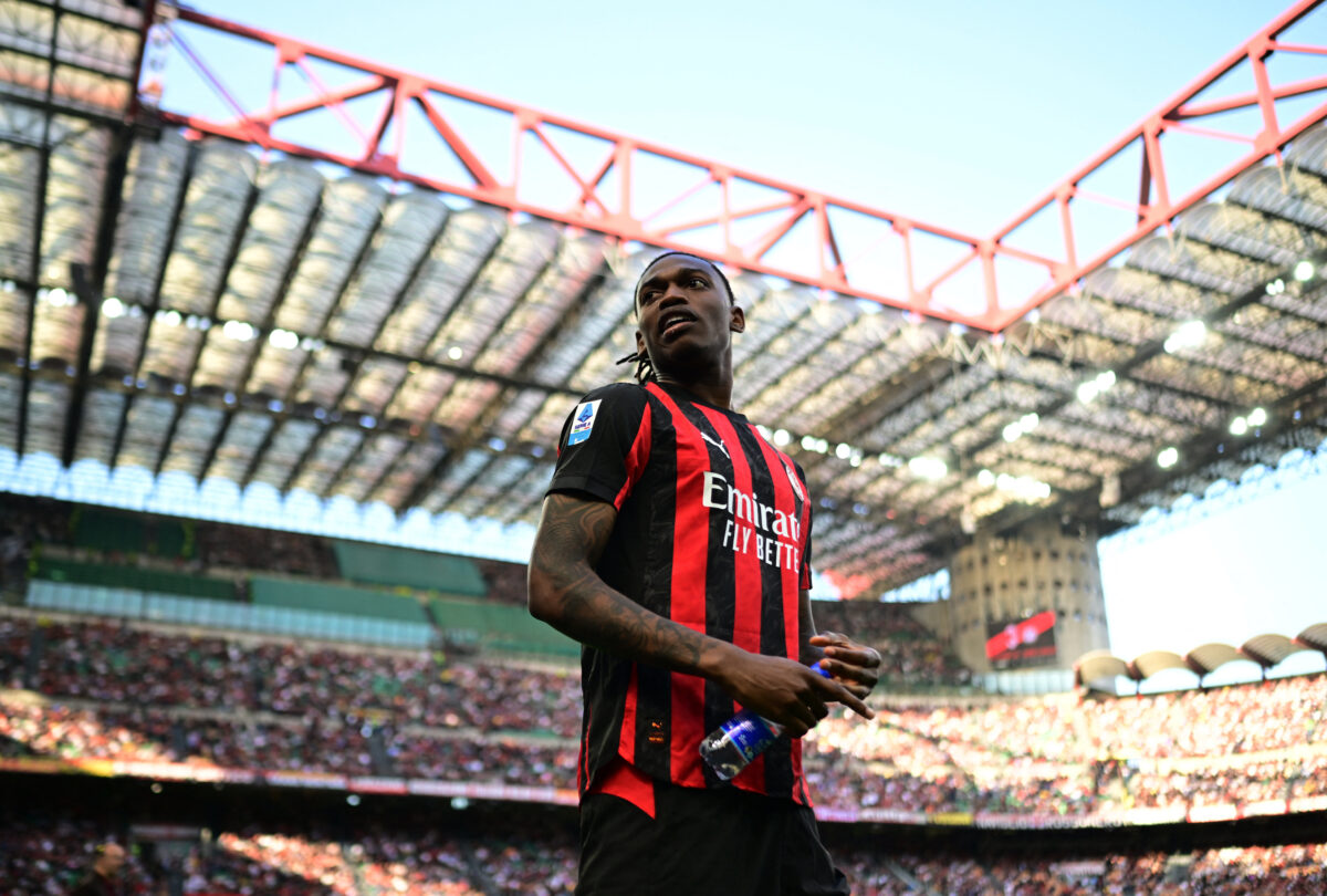 Ο Λεάο της Μίλαν αρνείται την εμπλοκή του στο «ροζ» σκάνδαλο της Serie A