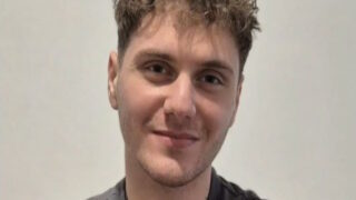 Μαθητής στη Λευκάδα πήγαινε για 6 χρόνια με καΐκι στο σχολείο του, κέρδισε υποτροφία