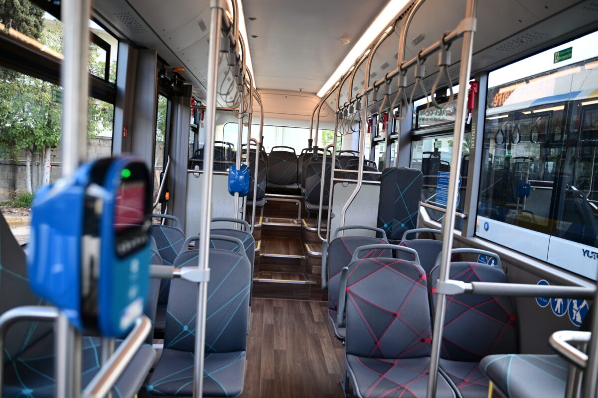 Προσπάθησαν να κλέψουν κινητό 17χρονου μέσα σε λεωφορείο στην πλατεία Αττικής - 7 συλλήψεις, ανάμεσά τους και ανήλικοι