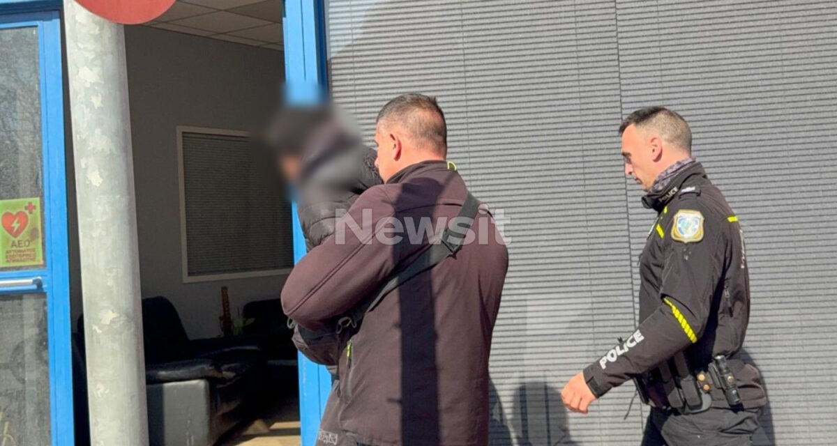 Λιοσίων: Στην Τροχαία ο οδηγός που συνελήφθη για την παράσυρση της 16χρονης - Οδηγείται στον ανακριτή