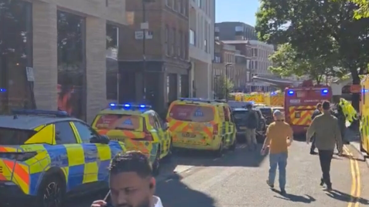 Στιγμιότυπο από βίντεο έξω από το Farrigdon