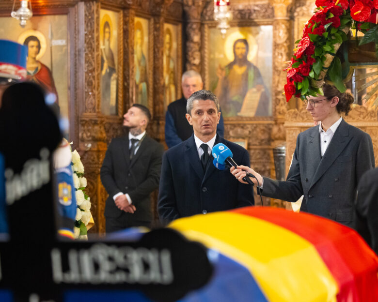 Ο Ραζβάν Λουτσέσκου